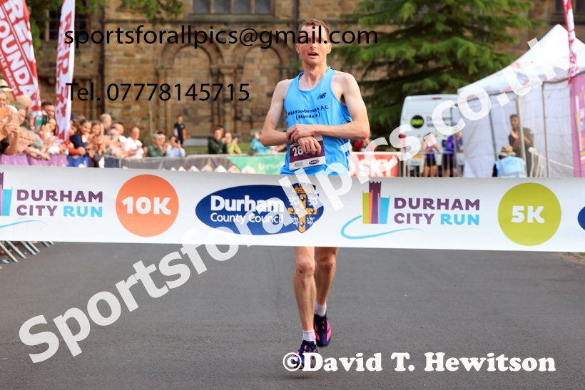 Durham City Run 10k, 2026 Durham City Run 5k and 10k, Durham. Photo: David T. Hewitson/Sports for All Pics